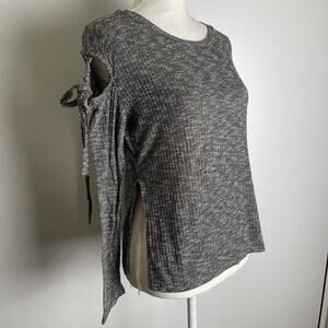 Shelly Gray Open Cold Shoulder Long‎ Sleeve Knit Blouse Top Ribbed LARGE